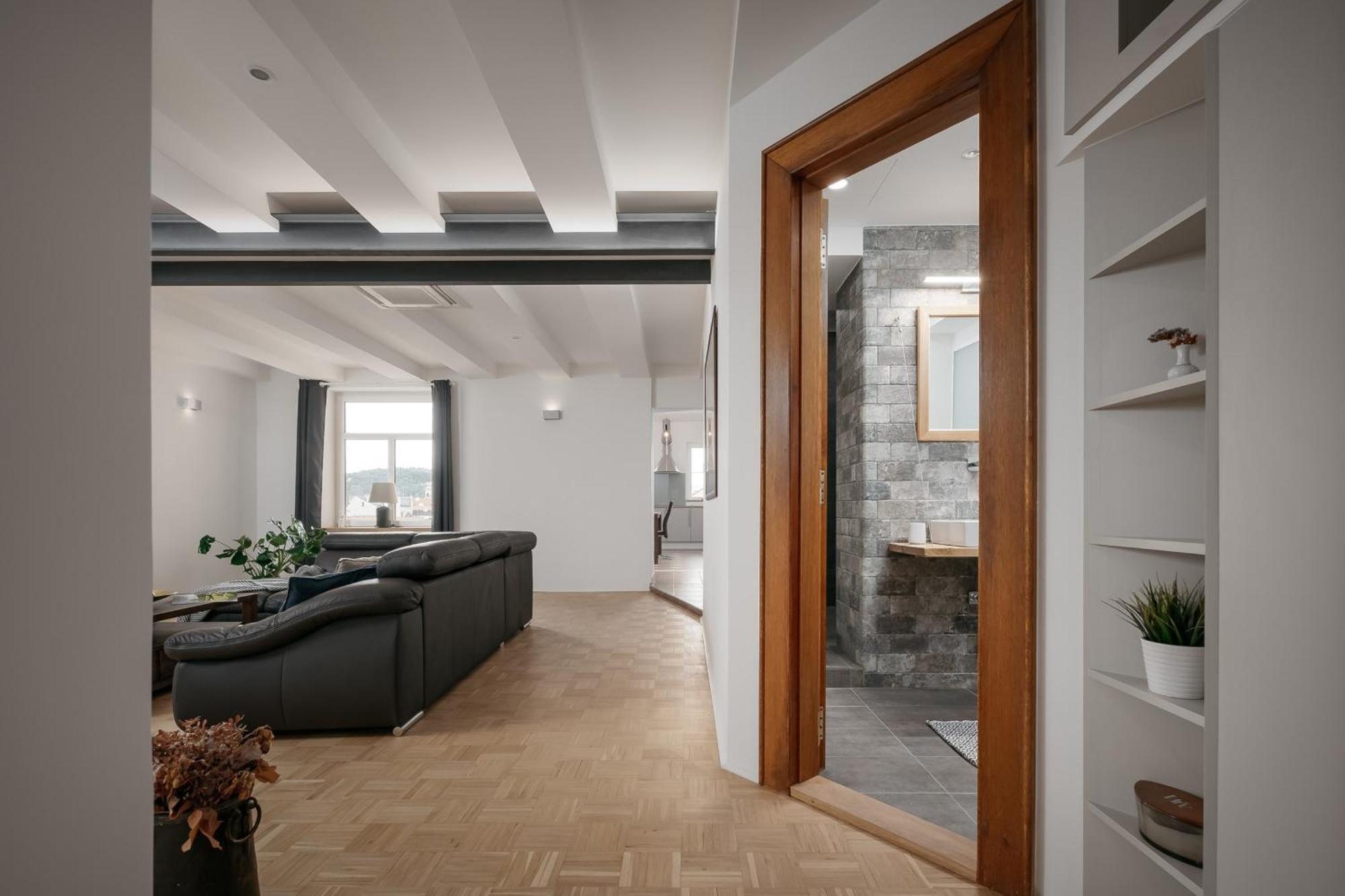 Dot 3 Bdr Apartment With Tyn Cathedral View & Ac Prague Luaran gambar