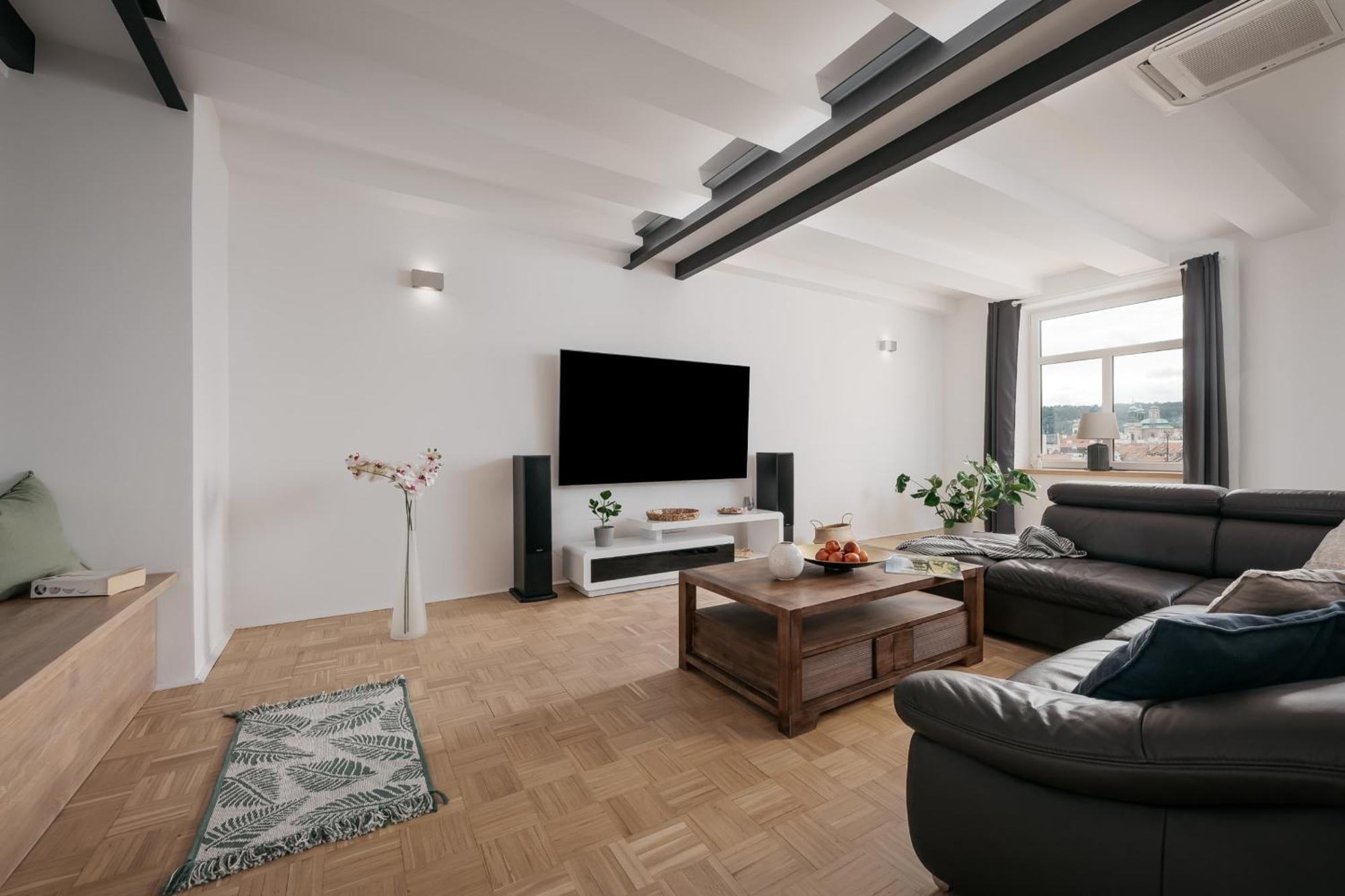 Dot 3 Bdr Apartment With Tyn Cathedral View & Ac Prague Luaran gambar